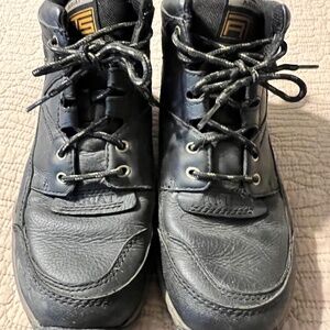 Ladies Ariat Terrain waterproof boot size 8 black